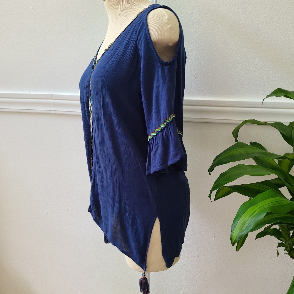 Democracy Cold shoulder Boho blouse. - Picture 9 of 10